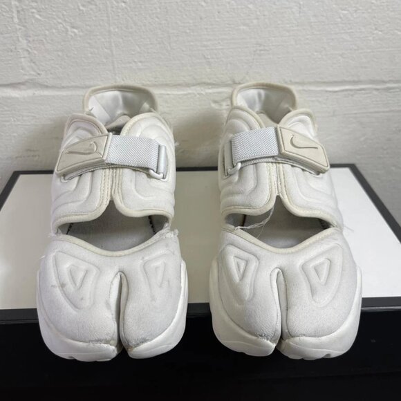 Nike Aqua Rift CW7164-100 Sail White Sneakers Hook & Loop Women's 7 US/4.5 UK - Picture 1 of 12